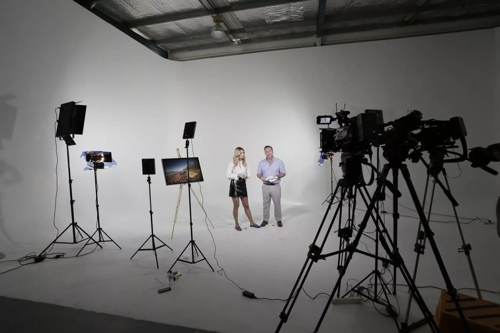 Qué estudiar si quiero ser presentador de tv