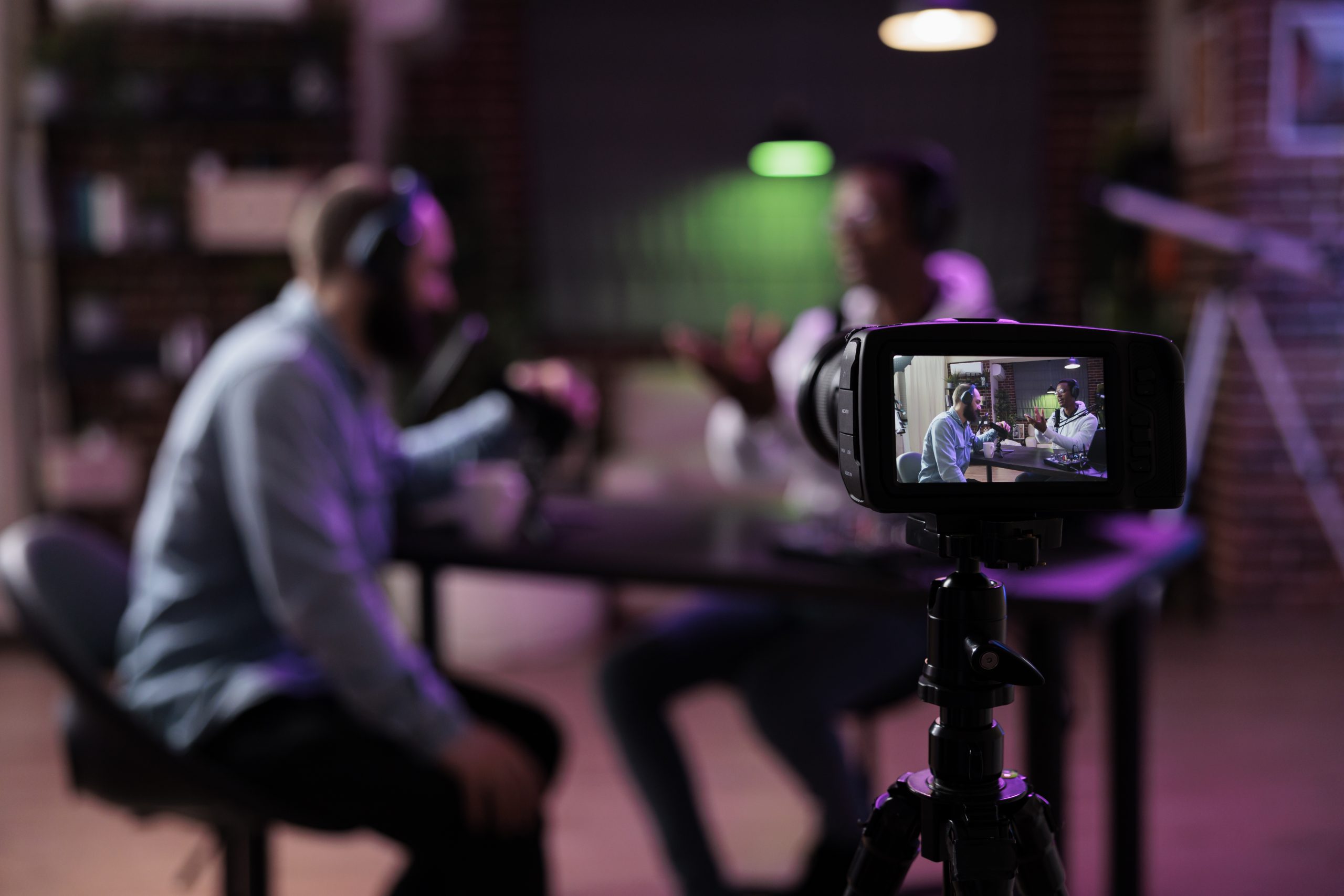 Equipo en una transmisión de streaming